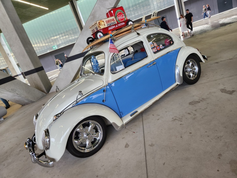 Plateau VW : 80ème anniversaire de la Coccinelle